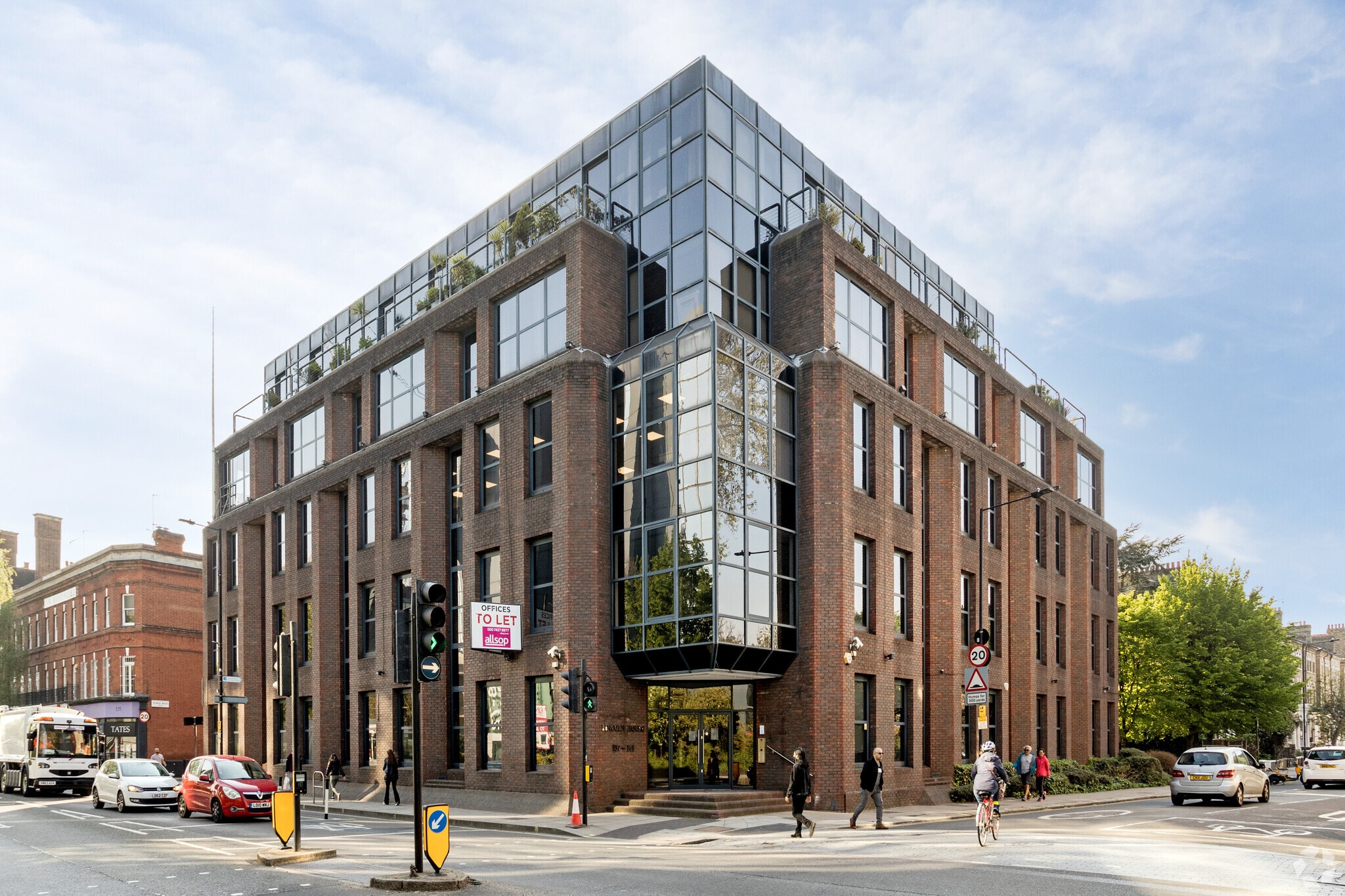 137-143 Hammersmith Rd, London for lease Building Photo- Image 1 of 5