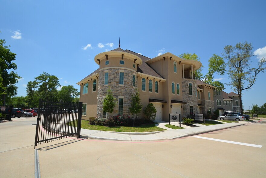 6542 Greatwood Pky, Sugar Land, TX à vendre - Photo du bâtiment - Image 3 de 24