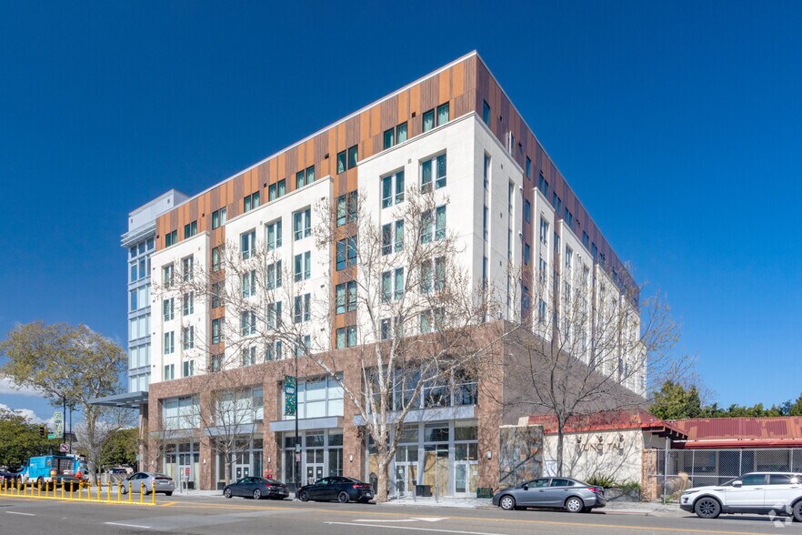 505 E Santa Clara St, San Jose, CA à louer - Photo du bâtiment - Image 2 de 16