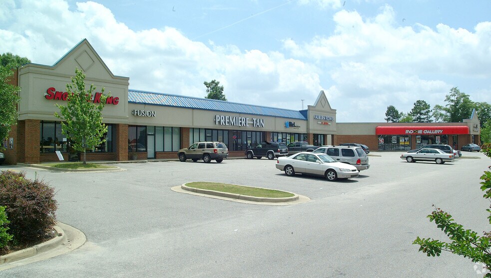 1499 S College St, Auburn, AL à louer - Photo du bâtiment - Image 1 de 7