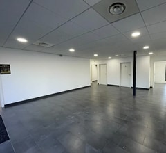 53 Route De Rombas, Woippy for lease Interior Photo- Image 2 of 6