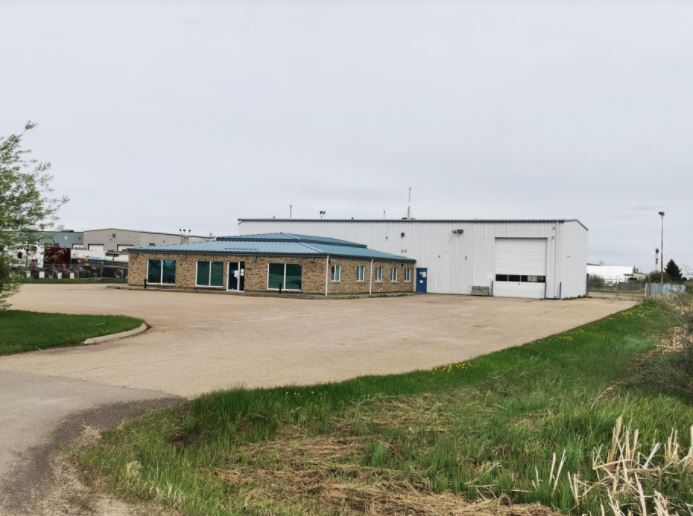 1409 6 St, Nisku, AB à vendre Photo du bâtiment- Image 1 de 1