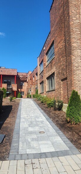 201 Park Ave, Albany, NY à vendre - Photo du bâtiment - Image 2 de 18