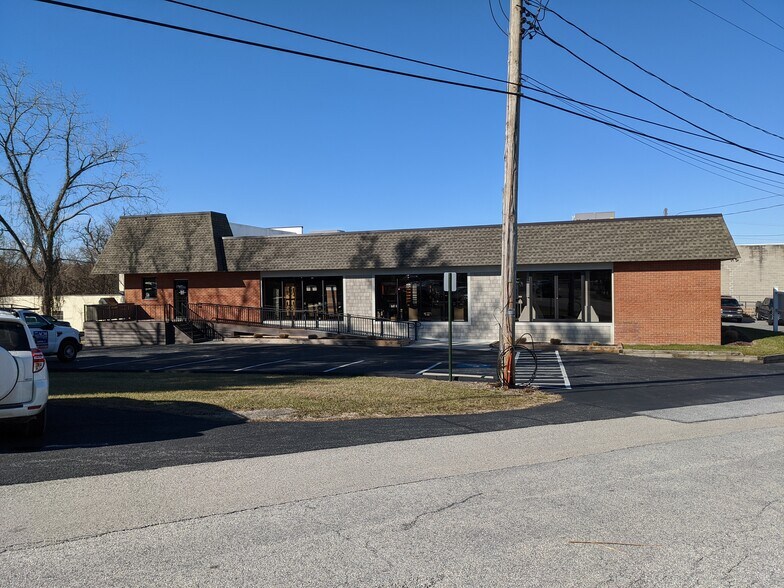 1404 Bare Hills Ave, Baltimore, MD à louer - Photo du bâtiment - Image 2 de 15