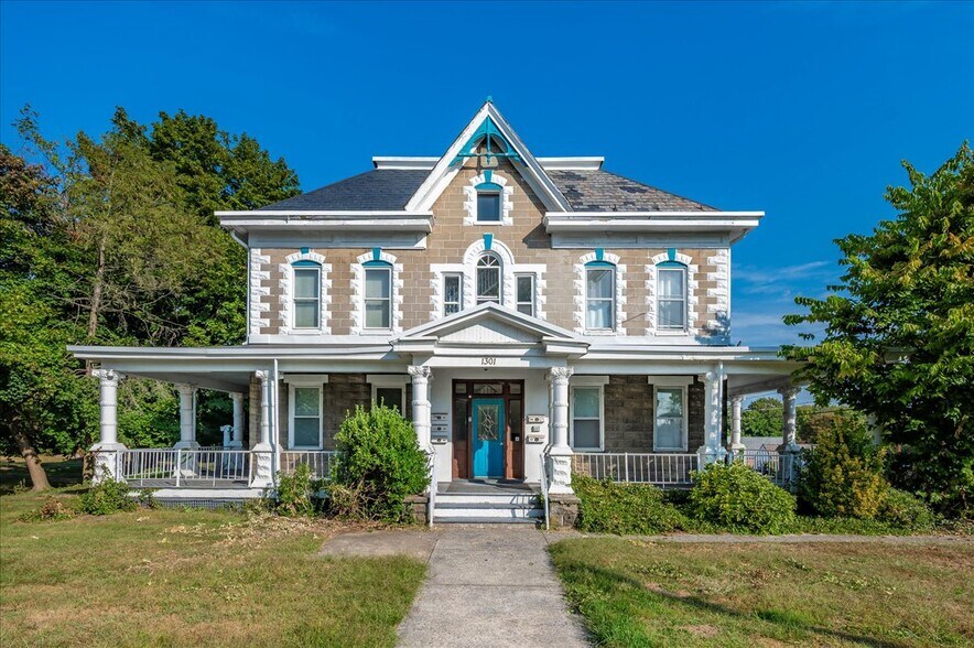 1301 Virginia Ave, Hagerstown, MD à vendre - Photo du bâtiment - Image 1 de 11