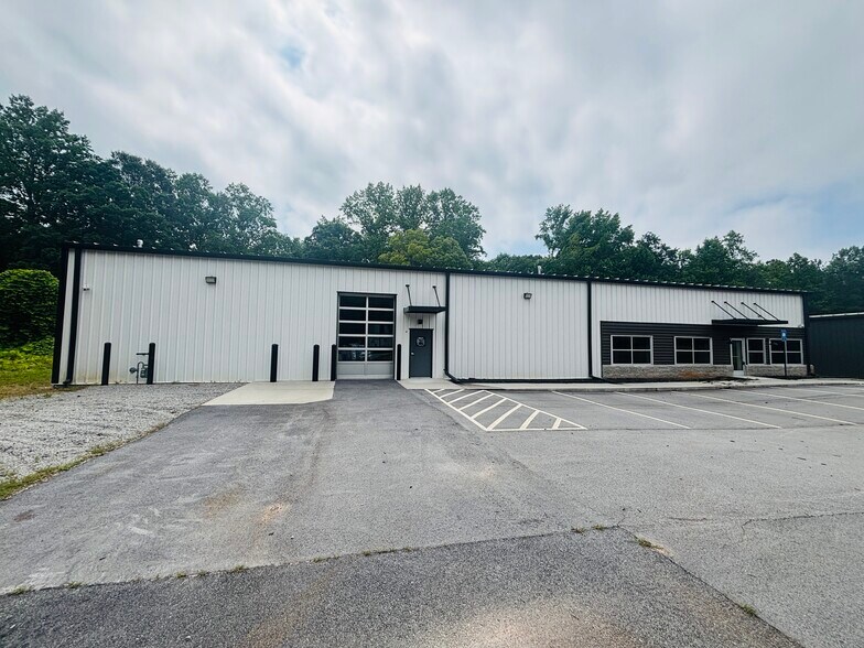 131 Parkwood Cir, Carrollton, GA à louer - Photo du bâtiment - Image 2 de 19