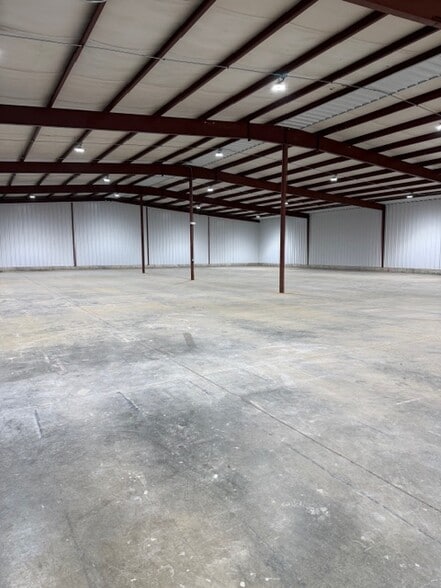 190 Morris Dr, Harrodsburg, KY for lease - Building Photo - Image 3 of 9