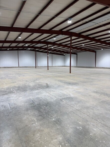 190 Morris Dr, Harrodsburg, KY à louer - Photo du bâtiment - Image 3 de 9