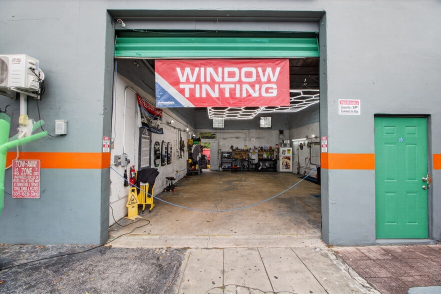 449 E Okeechobee Rd, Hialeah, FL for sale - Building Photo - Image 3 of 20