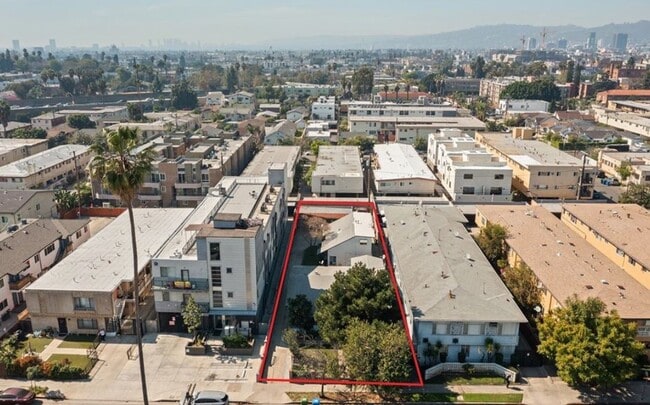 Plus de détails pour 955 S Normandie Ave, Los Angeles, CA - Multi-résidentiel à vendre