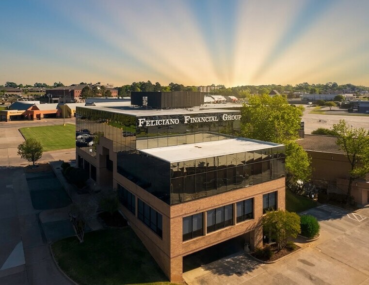 1828 E Southeast Loop 323, Tyler, TX à louer - Photo du bâtiment - Image 1 de 10