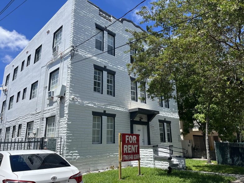 1563 SW 2nd St, Miami, FL à vendre - Photo du bâtiment - Image 1 de 1