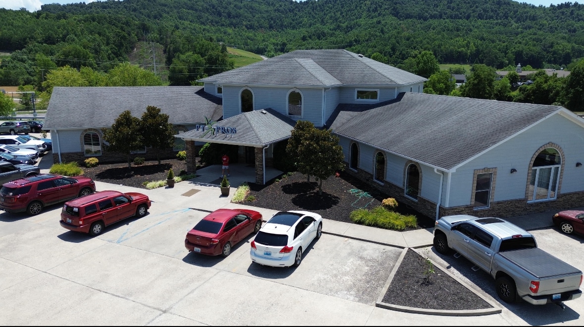 383 Corbin Center Dr, Corbin, KY for lease Building Photo- Image 1 of 18