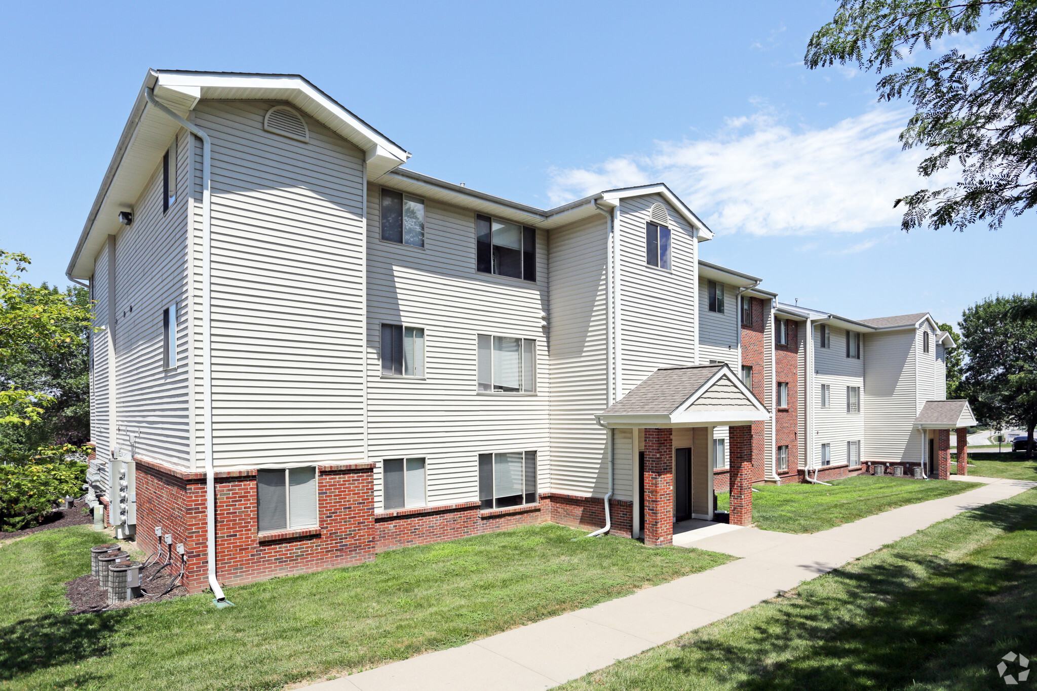 904-908 Kasper St, Bellevue, NE à vendre Photo principale- Image 1 de 1