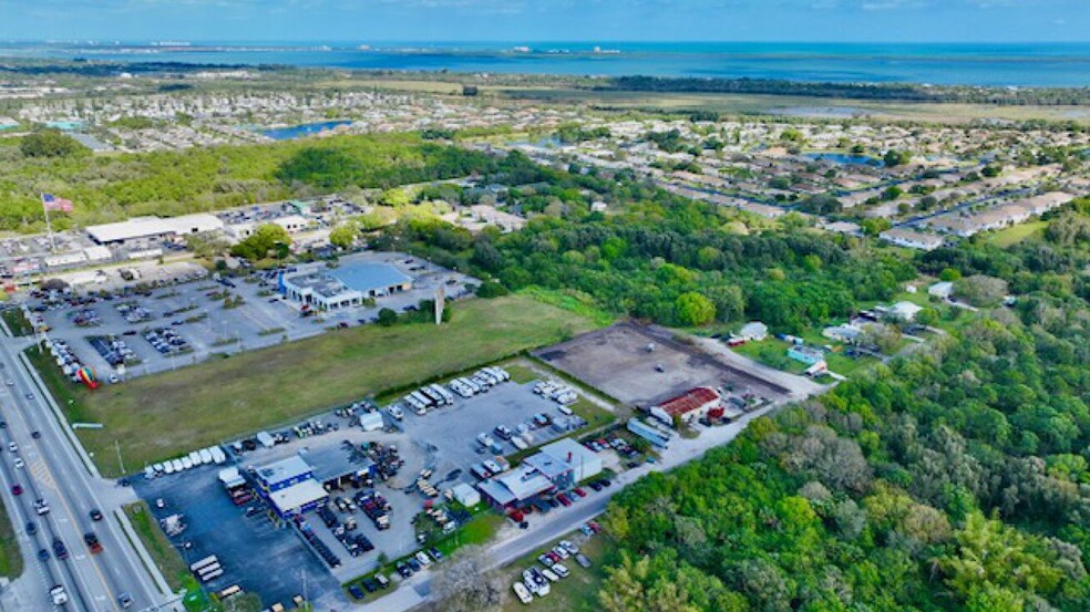 Dickson Drive-Savannah Landings, Fort Pierce, FL for sale - Building Photo - Image 2 of 3