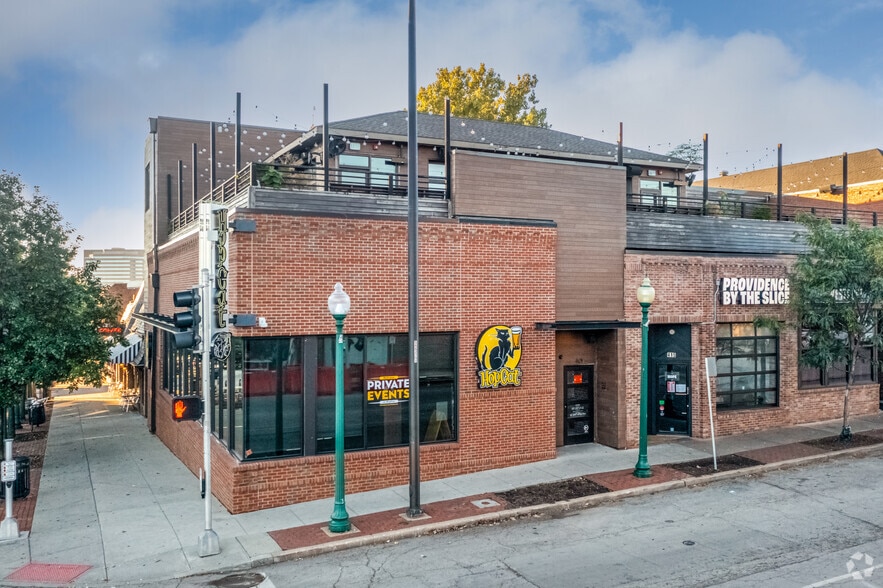 401-411 Westport Rd, Kansas City, MO for lease - Building Photo - Image 1 of 43