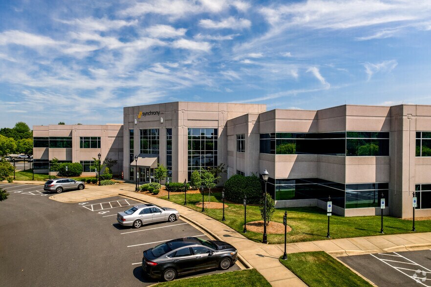 10840 Ballantyne Commons Pky, Charlotte, NC à louer - Photo du bâtiment - Image 2 de 6