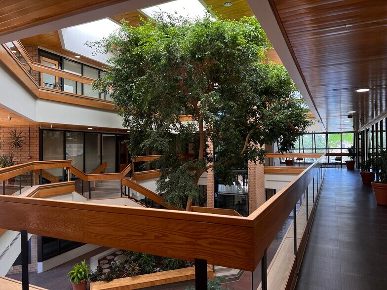 2929 Coors Blvd NW, Albuquerque, NM for lease - Building Photo - Image 2 of 20