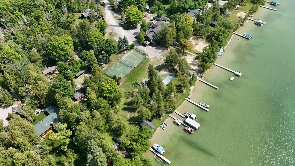 18730 Fireside Hwy, Presque Isle, MI for sale - Building Photo - Image 3 of 11