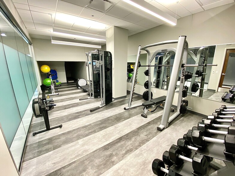 1221 S Valley Grove Blvd, Pleasant Grove, UT for lease - Interior Photo - Image 3 of 11