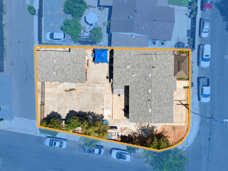 4806 Guymon St, San Diego, CA à vendre - Photo du bâtiment - Image 3 de 16