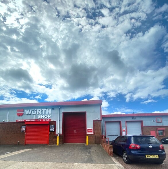 Oldbury Rd, Smethwick for lease - Building Photo - Image 1 of 4