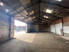 68 Pocket Nook St, St Helens for lease Building Photo- Image 2 of 3