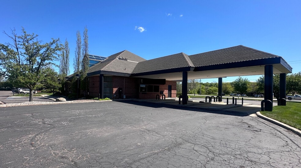 2260 Jolly Oak Rd, Okemos, MI for sale - Building Photo - Image 3 of 3