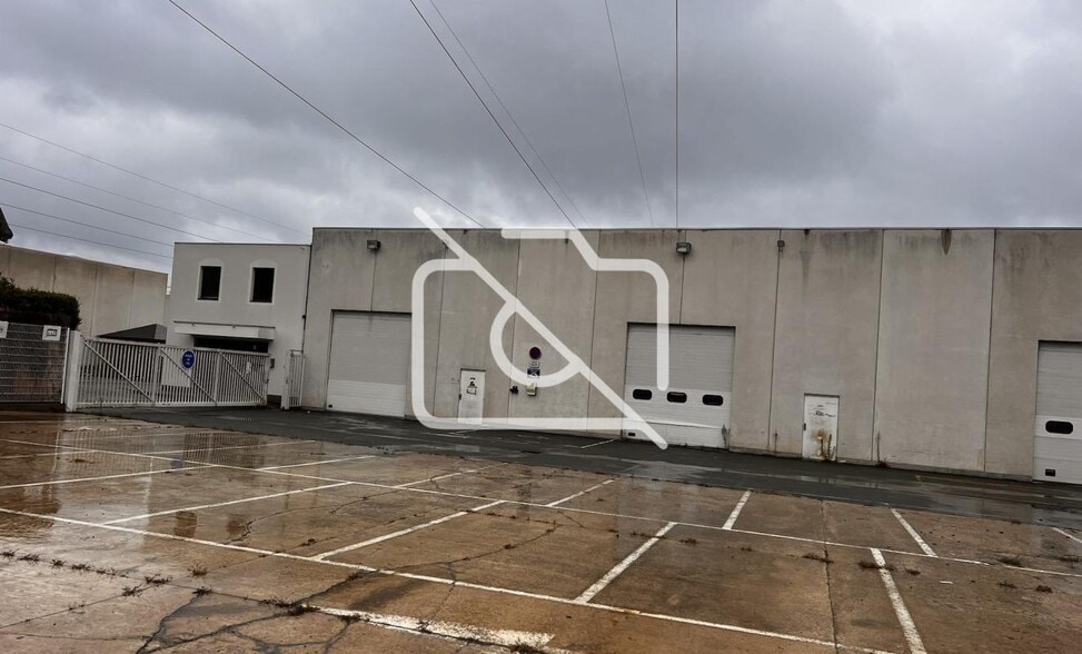 Industrial in Vitry-sur-Seine for lease - Building Photo - Image 2 of 11
