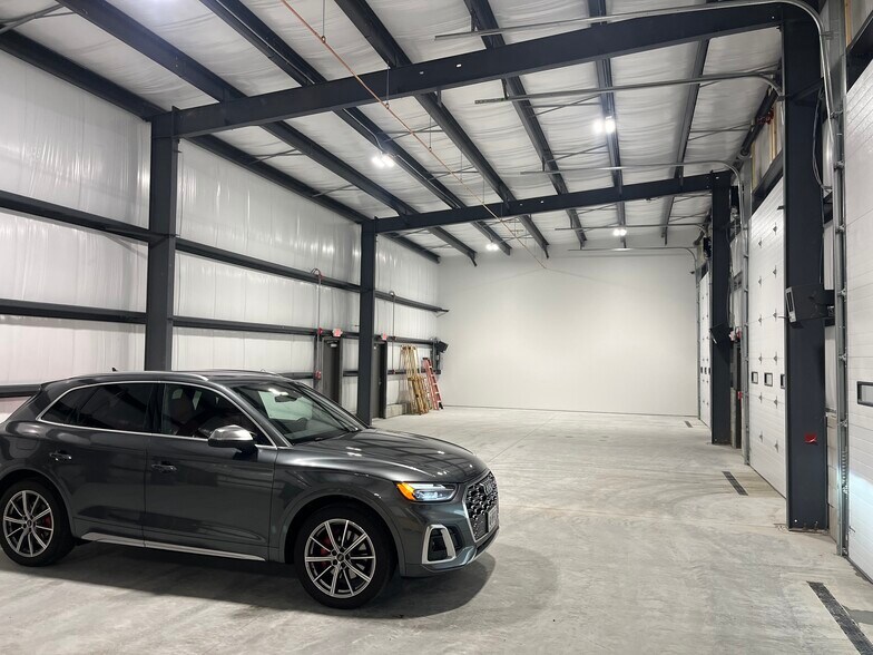 546 Stafford, Cherry Valley, MA à vendre - Photo du bâtiment - Image 3 de 8