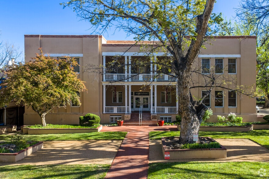 141 E Palace Ave, Santa Fe, NM for lease - Building Photo - Image 2 of 19