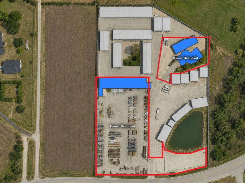 Boat & RV Storage+Owner-User Opportunity portfolio of 2 properties for sale on LoopNet.ca - Aerial - Image 3 of 3