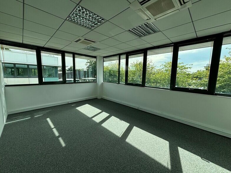 20 Avenue Pythagore, Mérignac for lease - Building Photo - Image 2 of 22