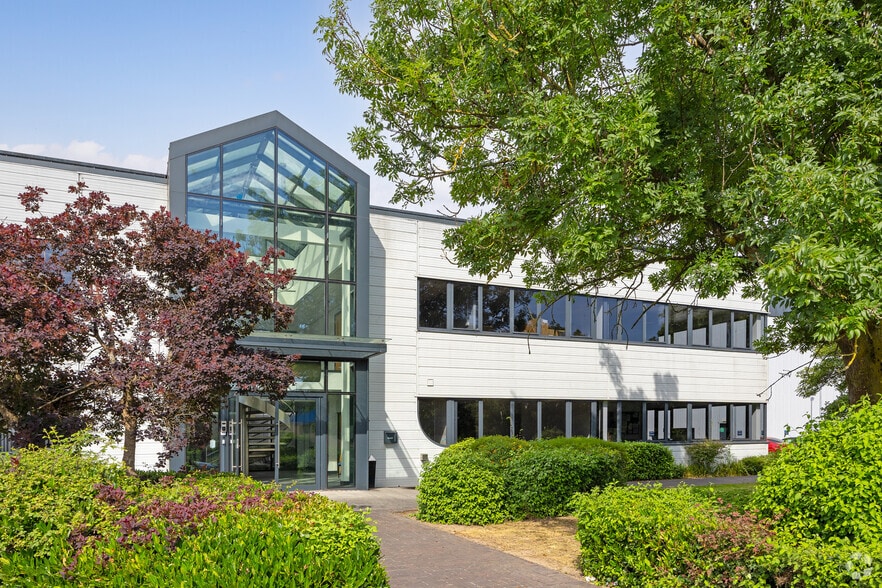 Meridian W, Leicester for lease - Building Photo - Image 3 of 3
