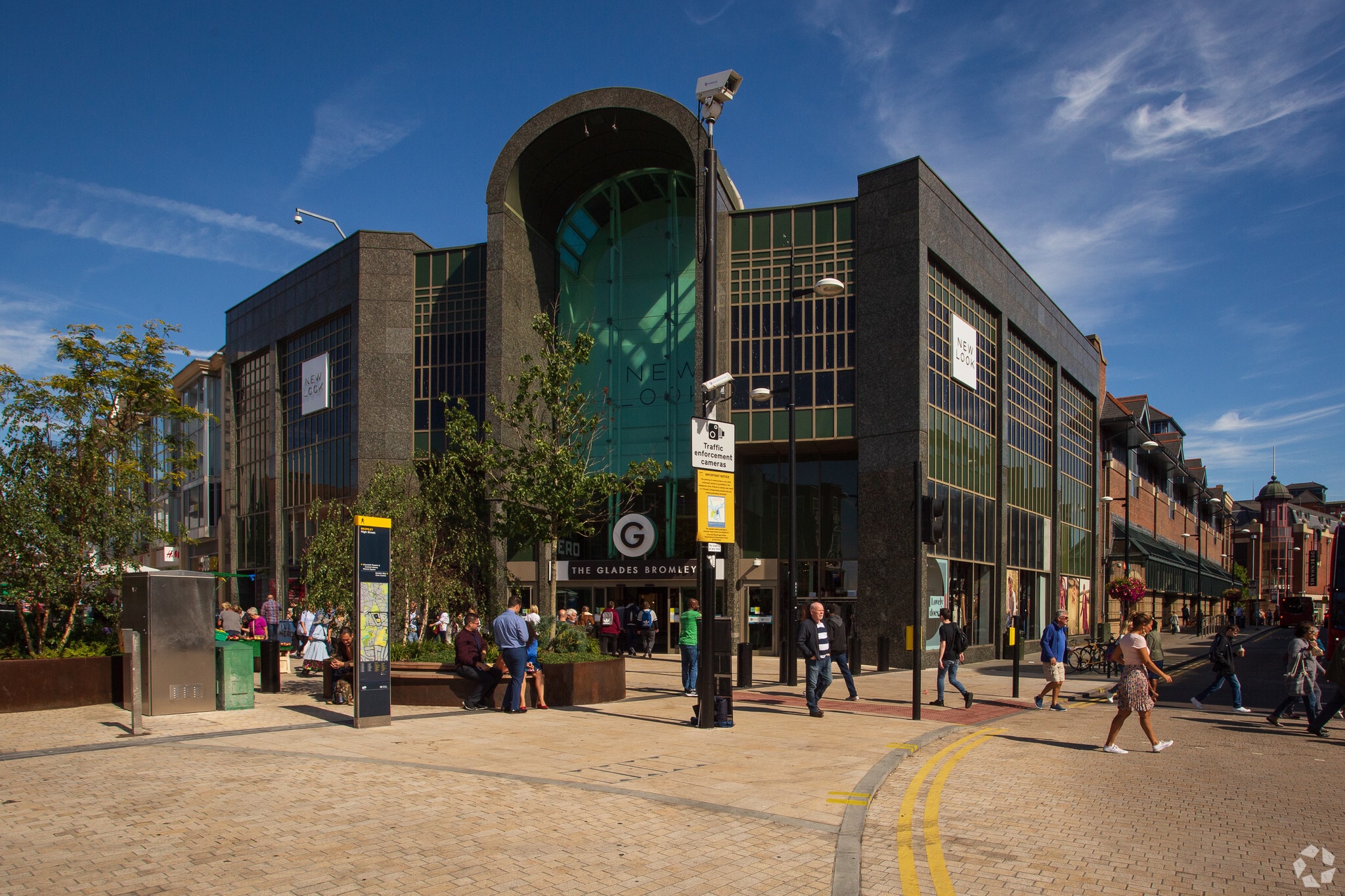 High St, Bromley à louer Photo principale- Image 1 de 2