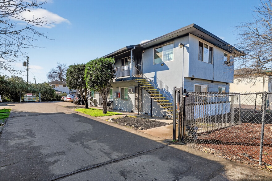 3836 43rd Ave, Sacramento, CA for sale - Building Photo - Image 2 of 13