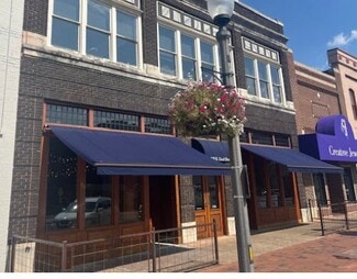 Plus de détails pour 218 N Court St, Florence, AL - Commerce de détail à vendre