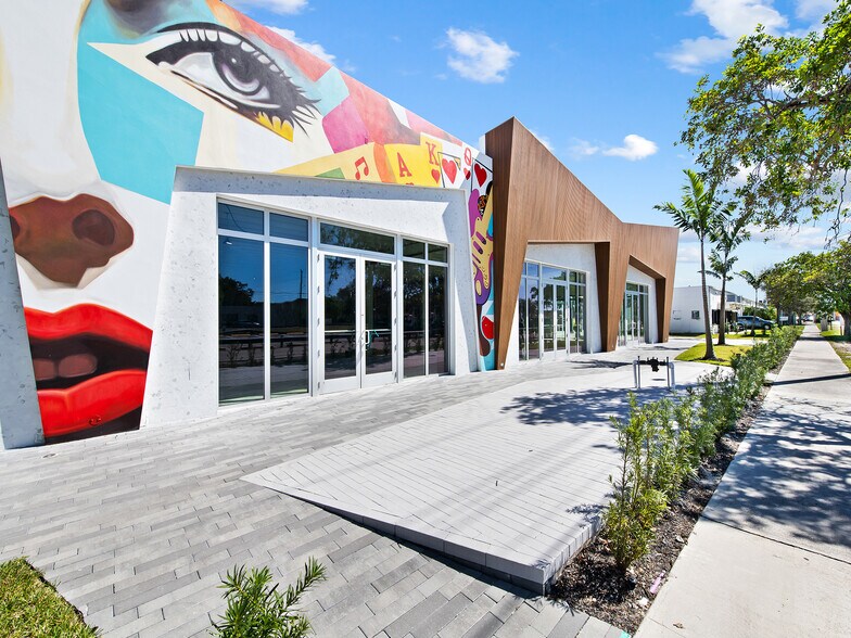 410-470 NE 1st Ave, Hallandale, FL à louer - Photo du bâtiment - Image 2 de 17