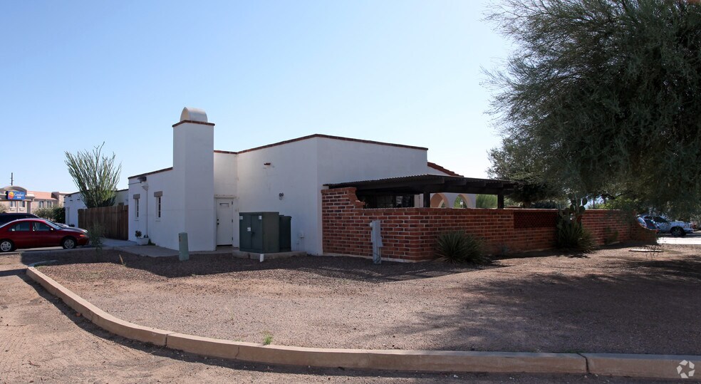86 W Esperanza Ave, Green Valley, AZ à vendre - Photo du bâtiment - Image 3 de 8