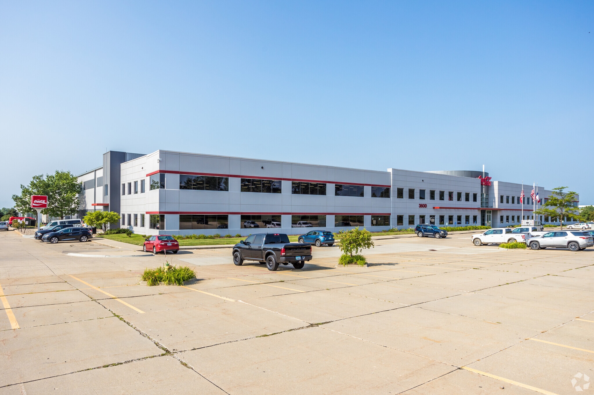 3600 Army Post Rd, Des Moines, IA for lease Building Photo- Image 1 of 6
