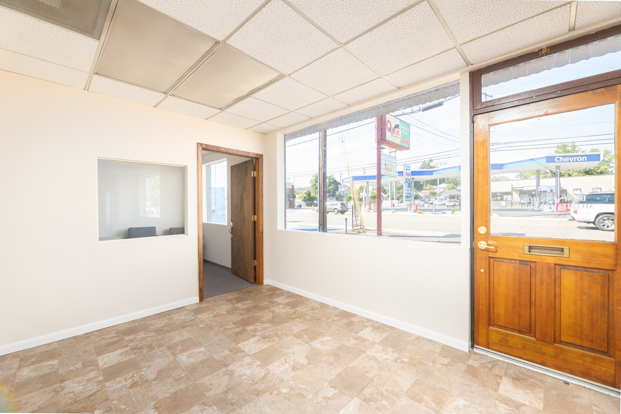347 NW Garden Valley Blvd, Roseburg, OR for lease Building Photo- Image 1 of 7