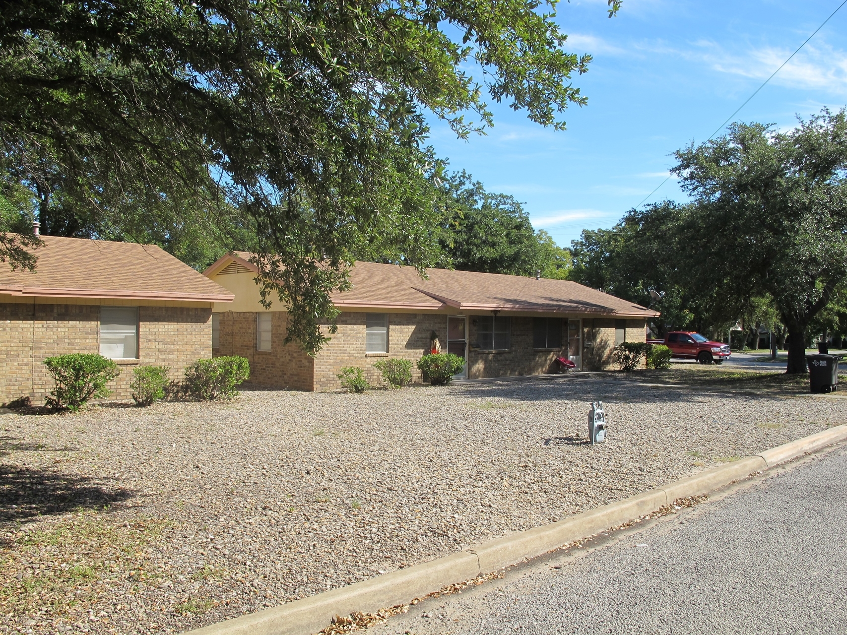 1112 S Church St, Brady, TX à vendre Photo principale- Image 1 de 1