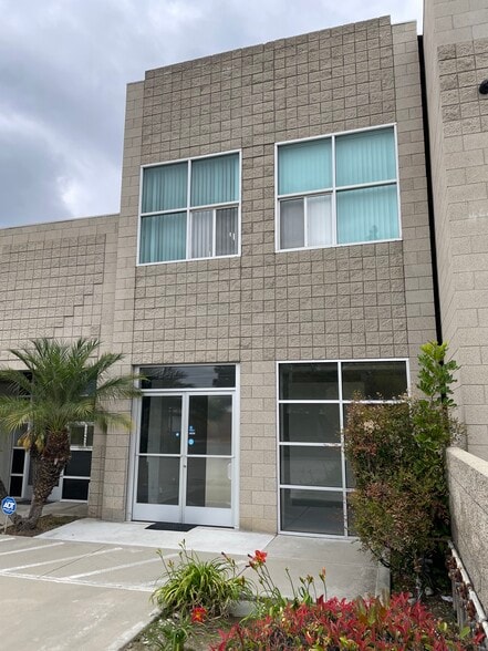 11819 Goldring Rd, Arcadia, CA for lease - Building Photo - Image 2 of 8