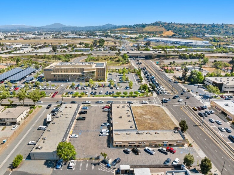 8781 Cuyamaca St, Santee, CA à louer - Aérien - Image 2 de 3
