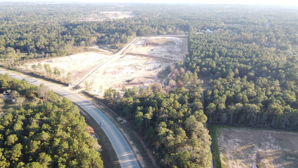 Grand Pines, Magnolia, TX à vendre - Photo du bâtiment - Image 2 de 5