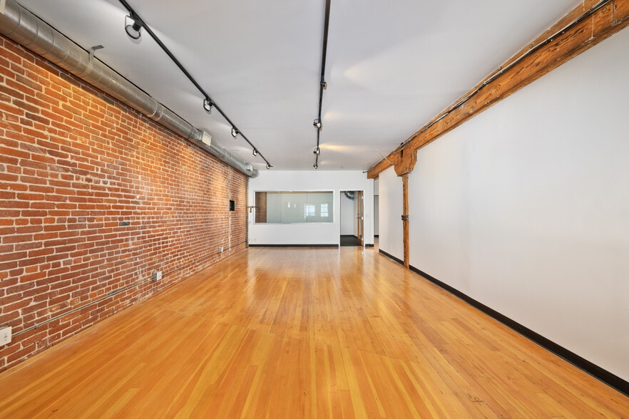 6161 Santa Monica Blvd, Los Angeles, CA for lease - Building Photo - Image 2 of 13