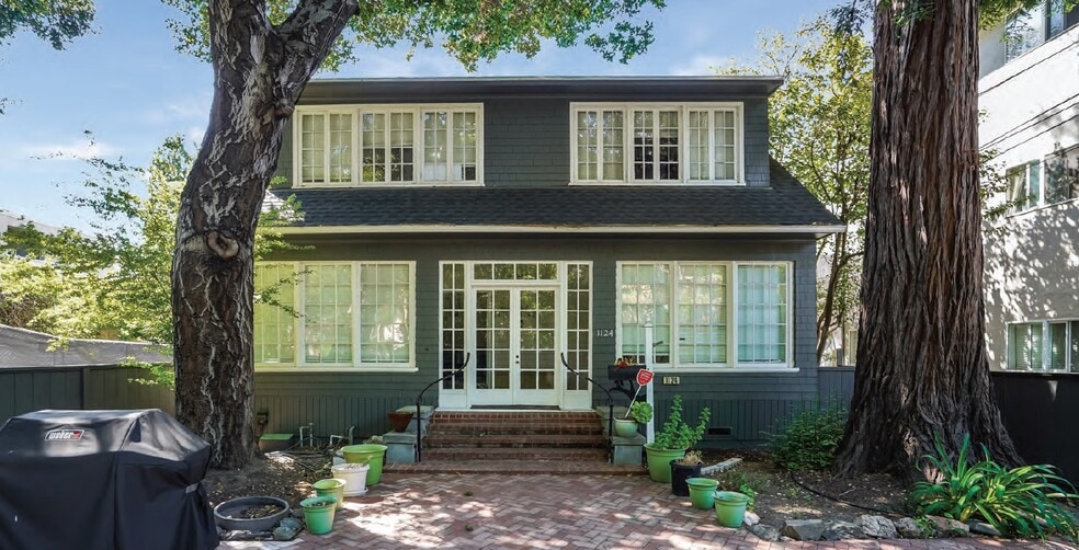 1124 Douglas Ave, Burlingame, CA à vendre - Photo du bâtiment - Image 3 de 21