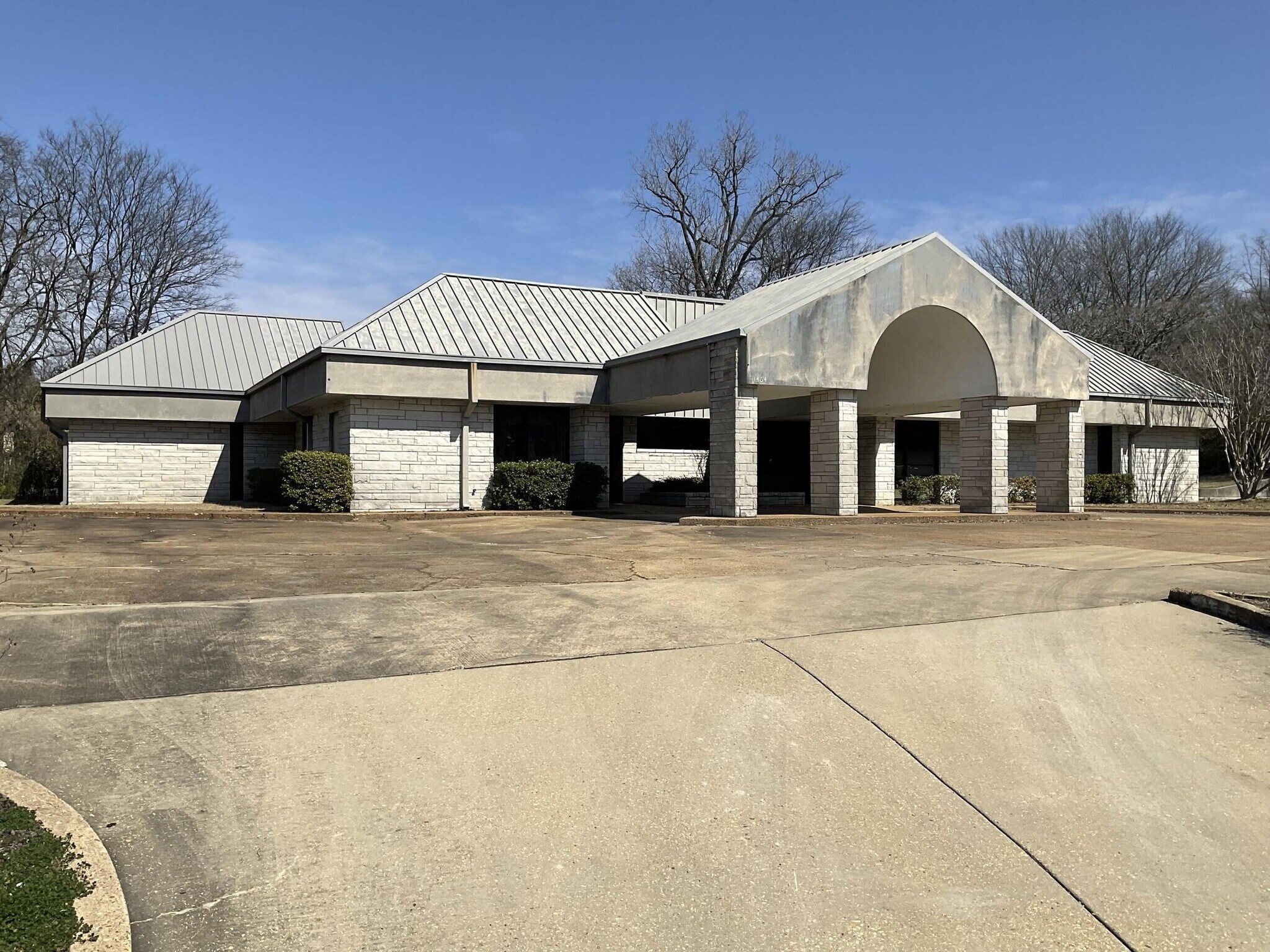 1464 Medical Park Cir, Tupelo, MS à vendre Photo du bâtiment- Image 1 de 2
