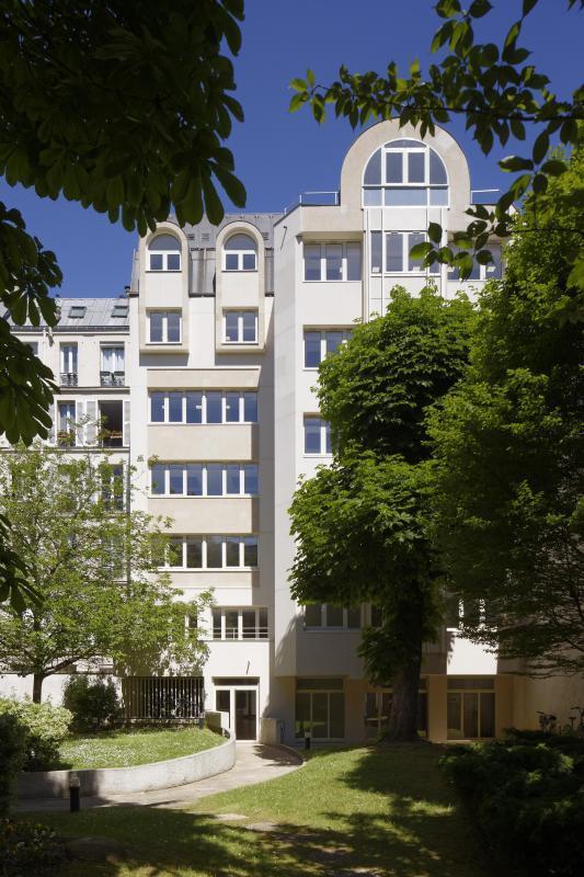 11 Rue Galvani, Paris for lease Building Photo- Image 1 of 31
