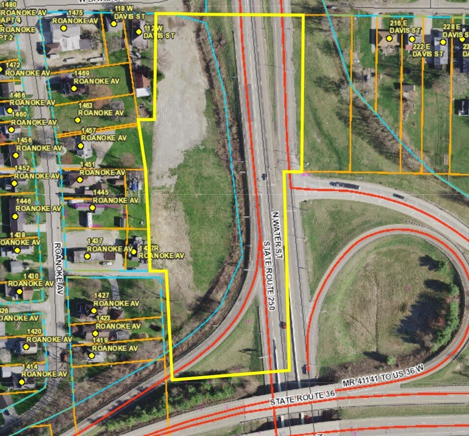 1437 Roanoke Ave, Uhrichsville, OH à vendre Photo principale- Image 1 de 2